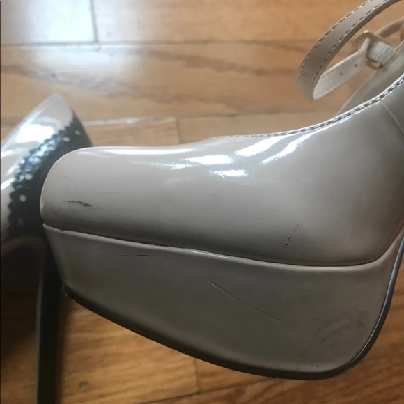 Bakers Colorblock Tan & Black High Platform Heels - Picture 7 of 8